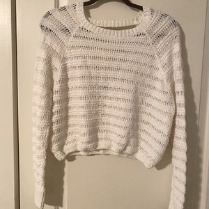 🌟HOLLISTER WHITE SWEATER🌟